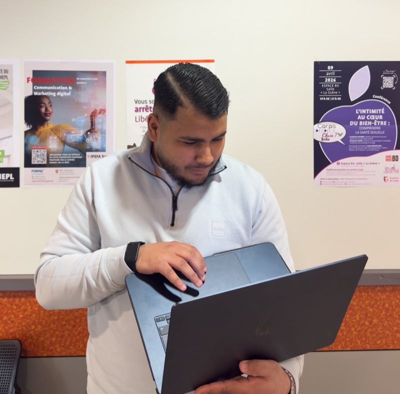 Portrait de Walid Cheriet, consultant digital à Liège